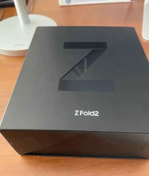 Смартфон Samsung Galaxy ZFold2