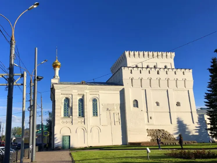 Прогулка экскурсия по Ярославлю