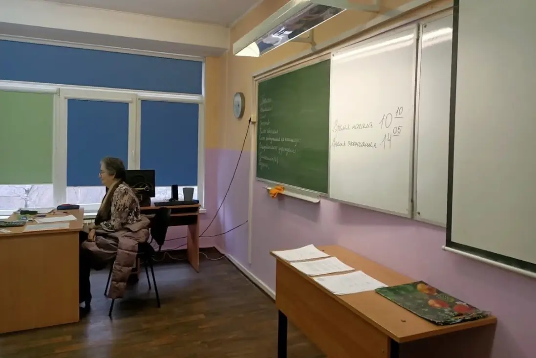 Школьная и аудиторная мебель, объявление на Татат
