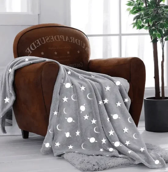 Плед-покрывало светящееся в темноте Baziator Magic Blanket