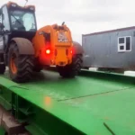 Автомобильные весы 60-12 на поверхности