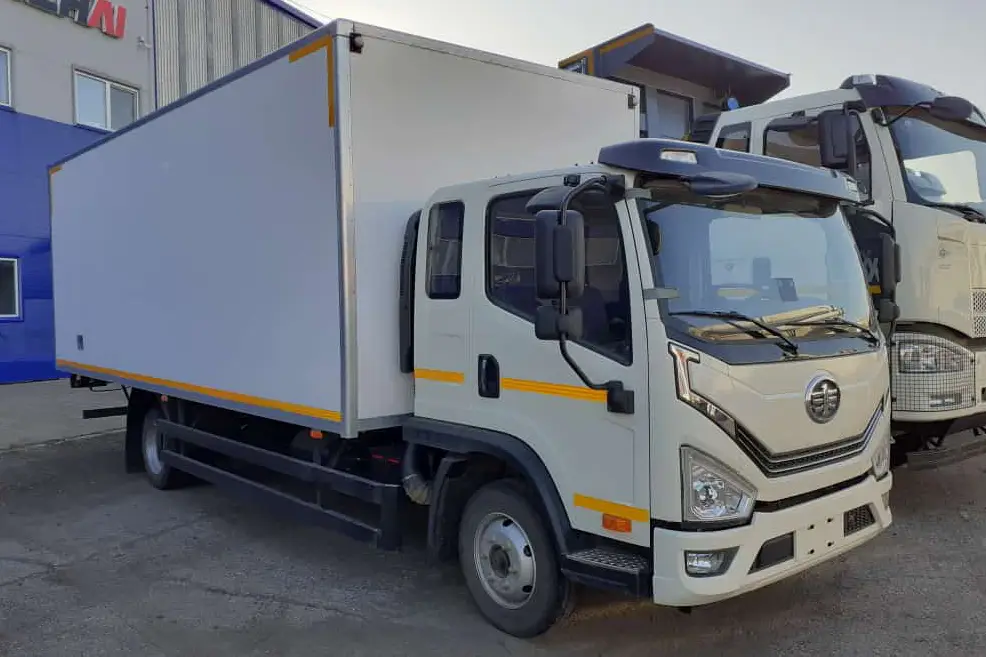 Автофургон FAW изотермический 32м3