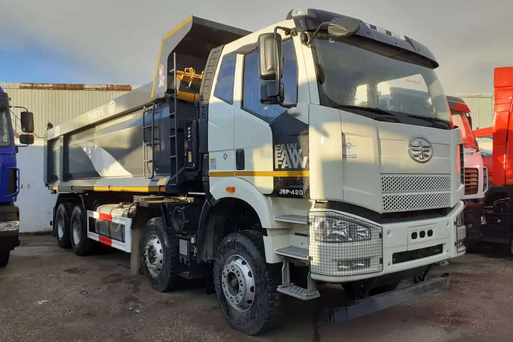 Самосвал FAW CA3310P66K24T4E5 (8×4)