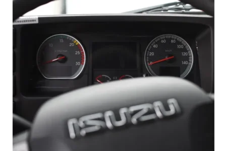 Новый седельный тягач Isuzu Giga с гарантией, объявление на Татат