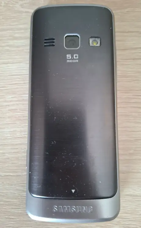 Продам телефон Samsung GT-S5610